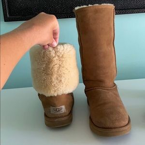 Tall chestnut Ugg’s